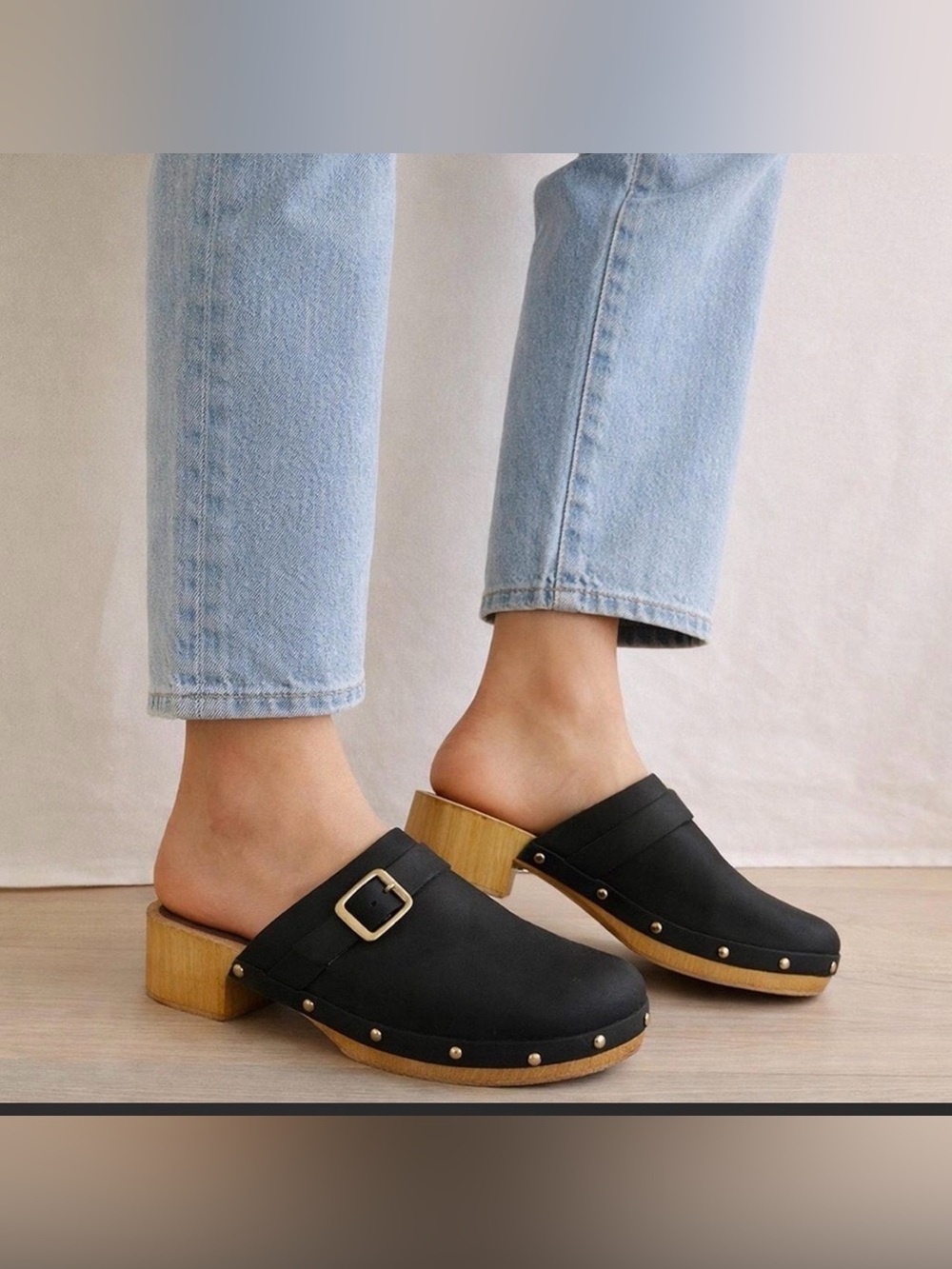 Dr. Scholl's Leather Clogs Mules Women's Size 8.5 Black Wooden Heel Buckle
